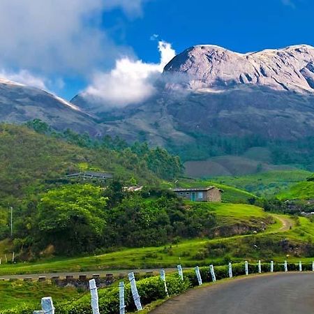 Munnar Dreams Hotell Exteriör bild